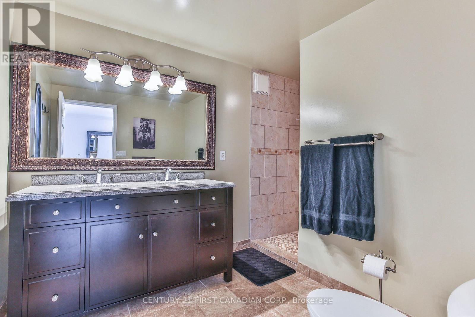 24 LINWOOD DRIVE Image 24