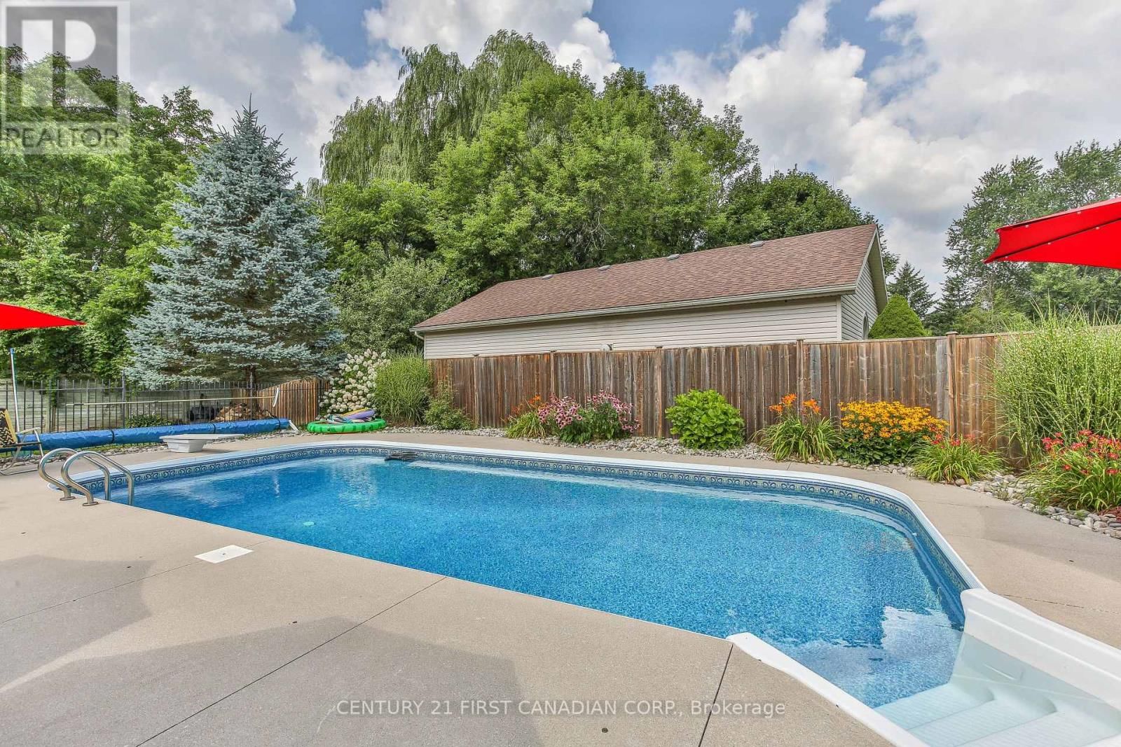 24 LINWOOD DRIVE Image 35