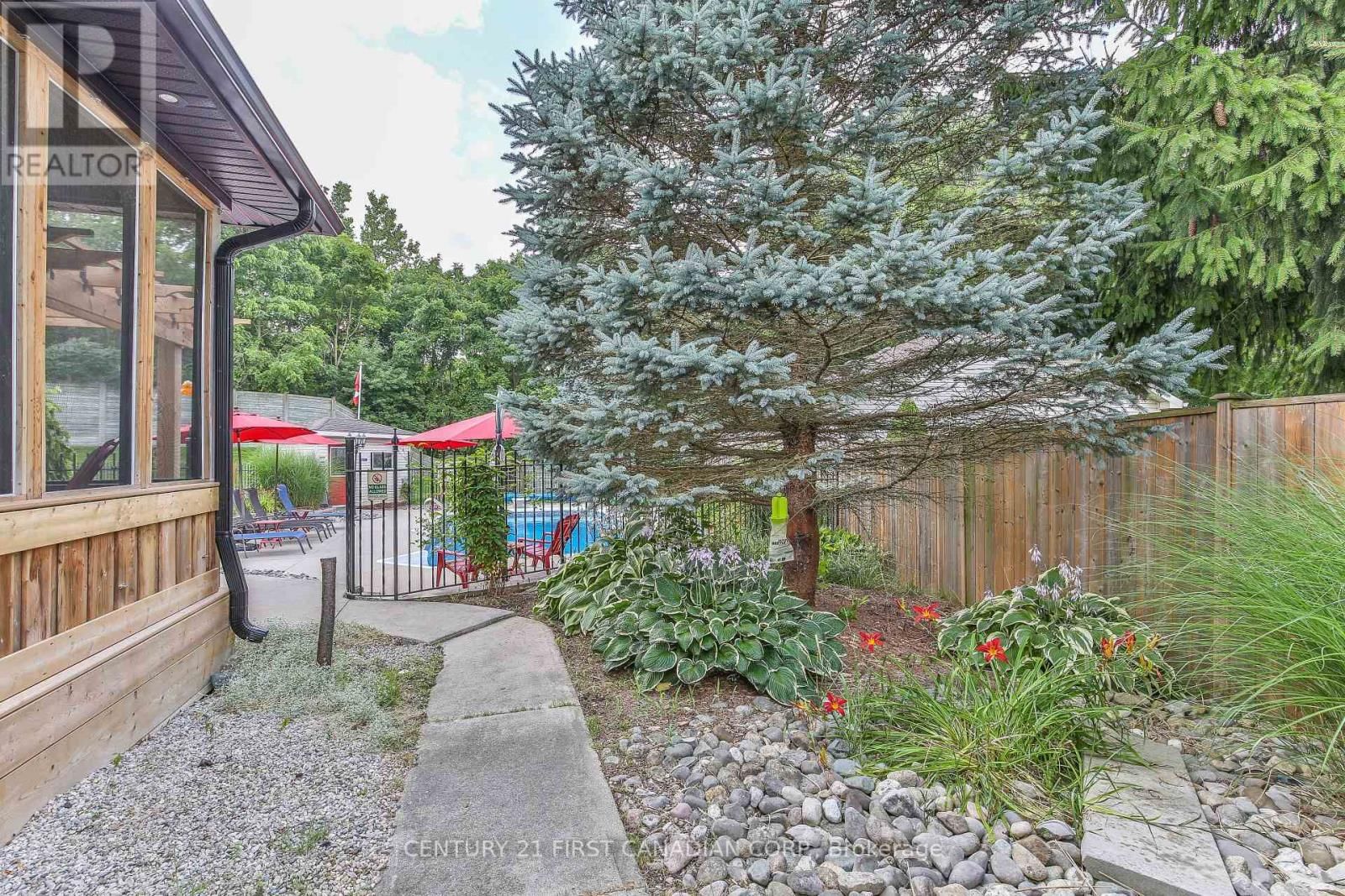 24 LINWOOD DRIVE Image 39