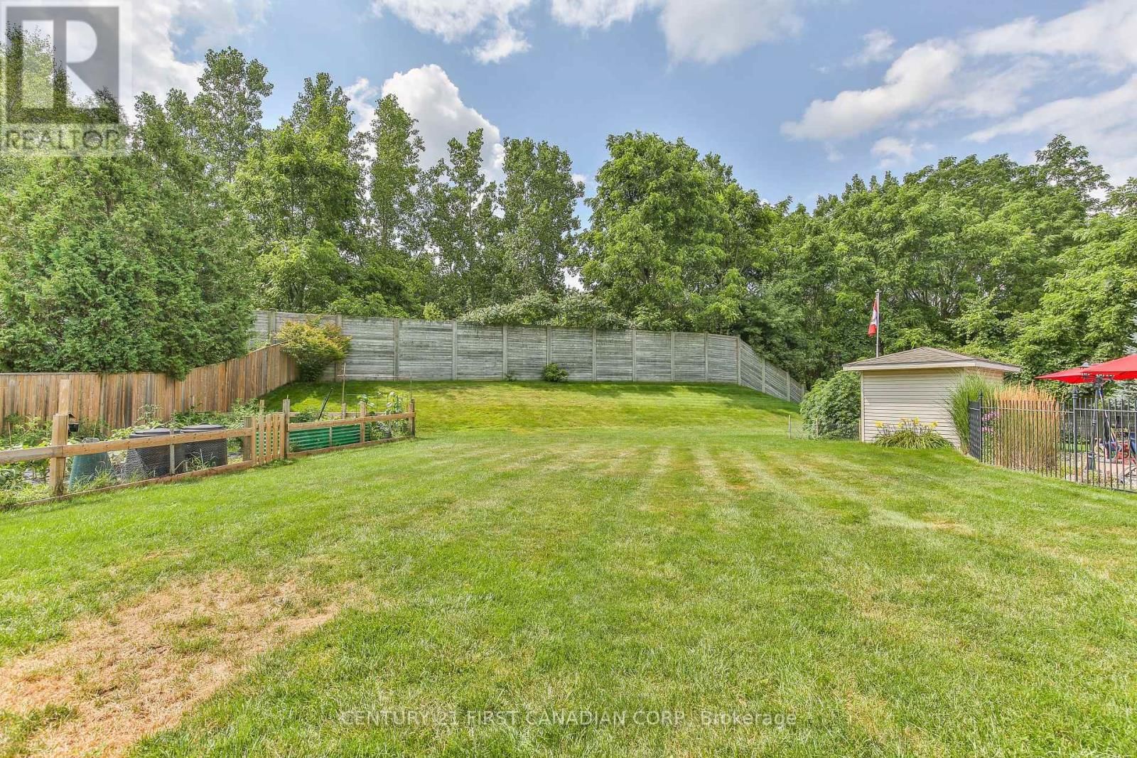 24 LINWOOD DRIVE Image 40