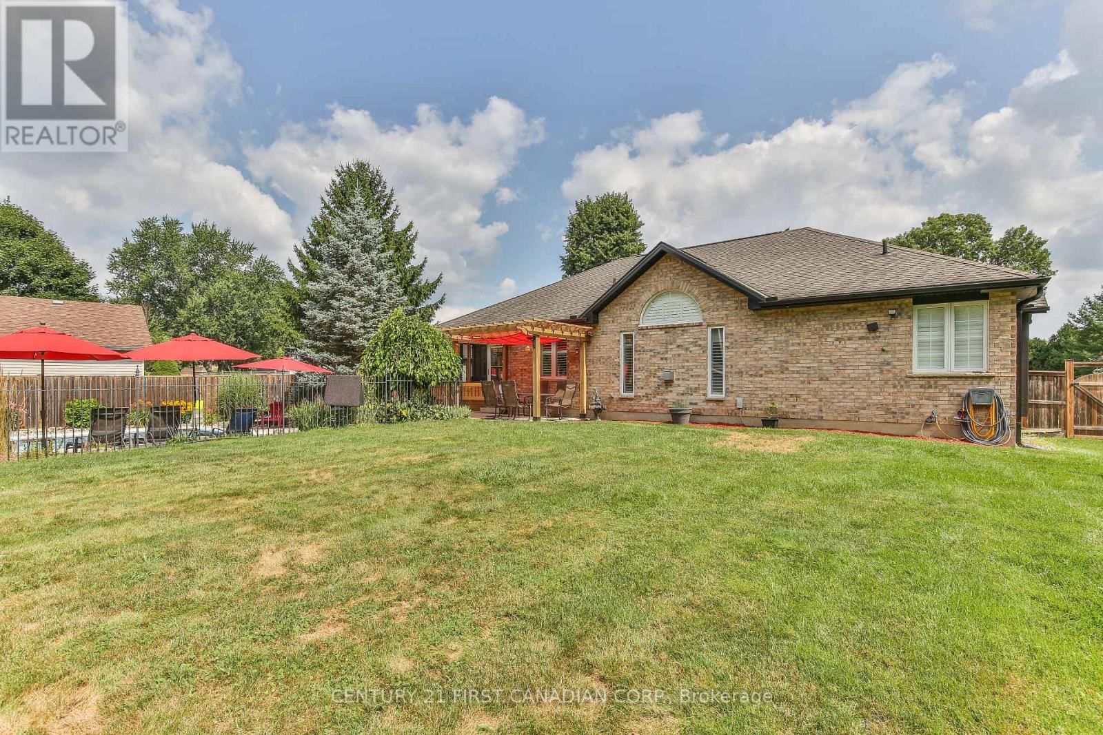 24 LINWOOD DRIVE Image 42