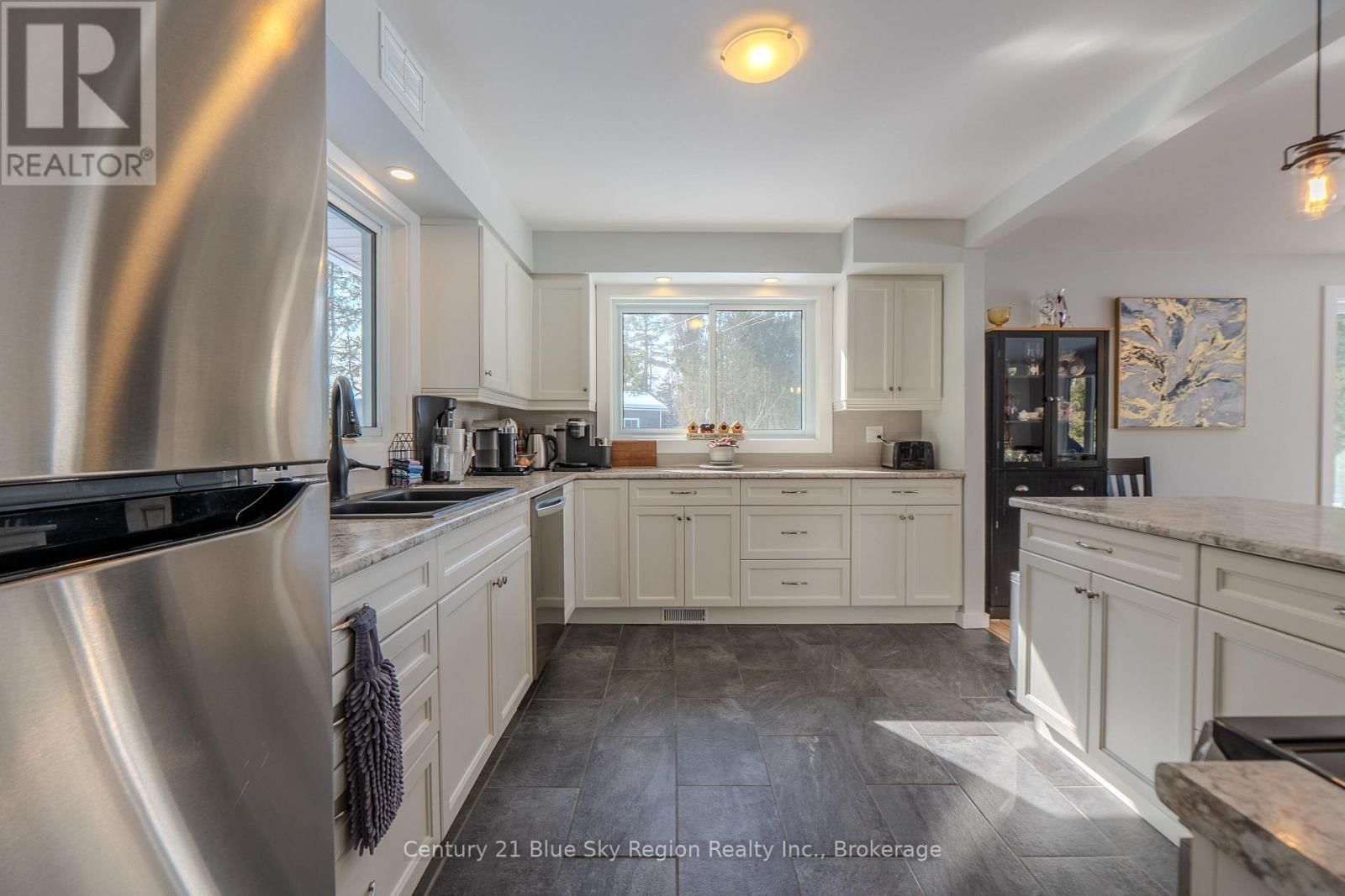 12 CHERRY LANE Image 18