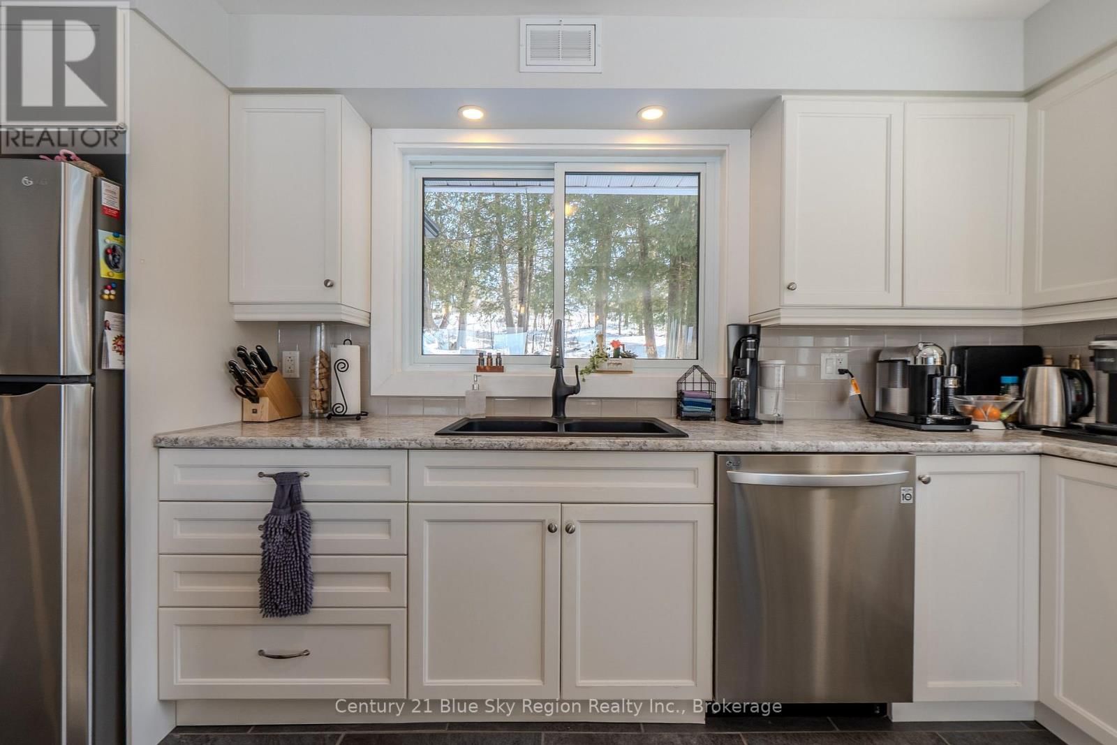 12 CHERRY LANE Image 20