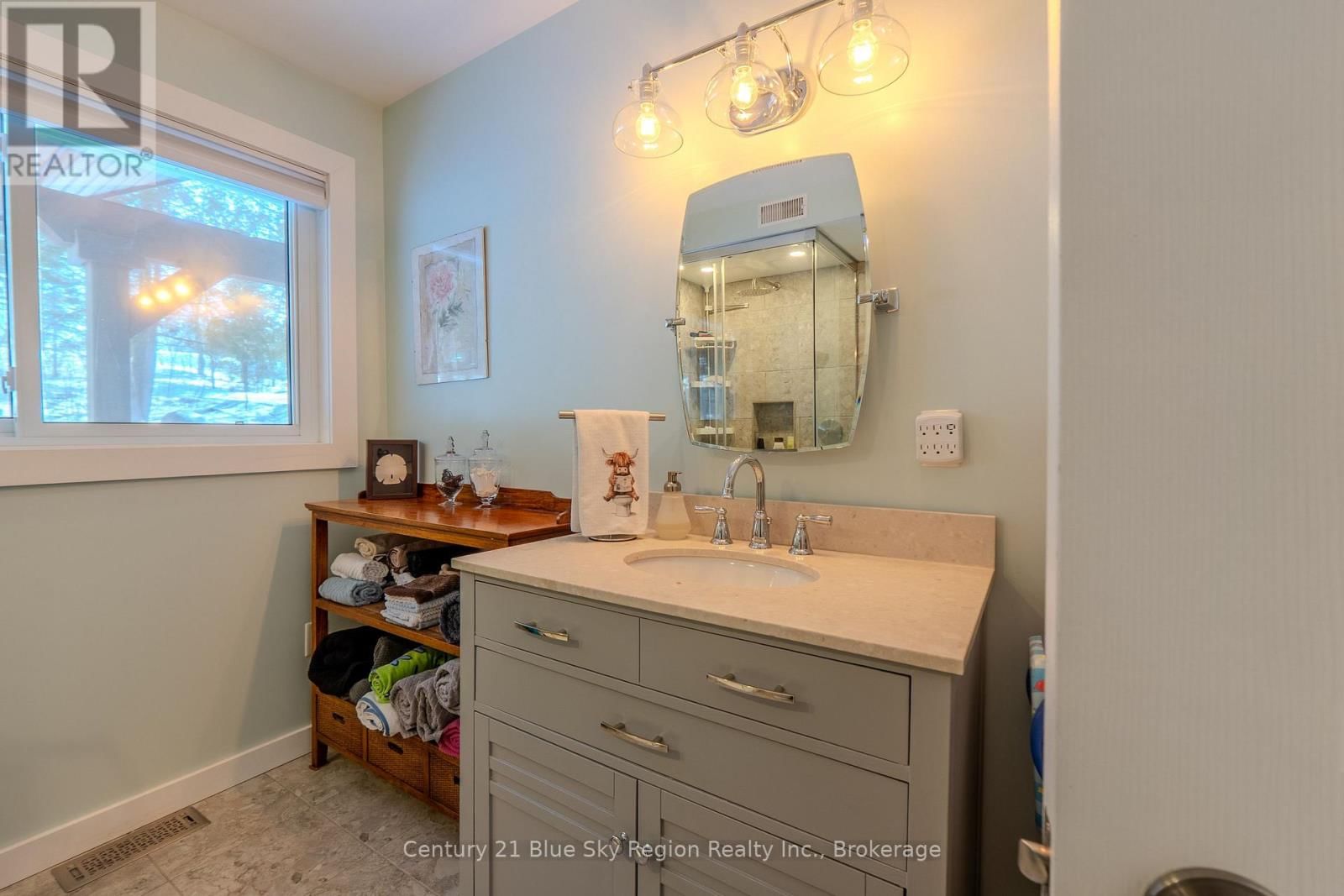 12 CHERRY LANE Image 31