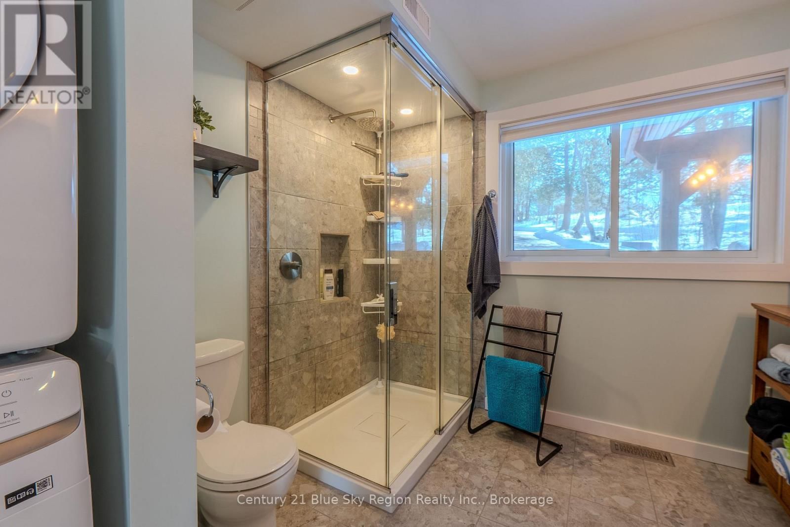 12 CHERRY LANE Image 32