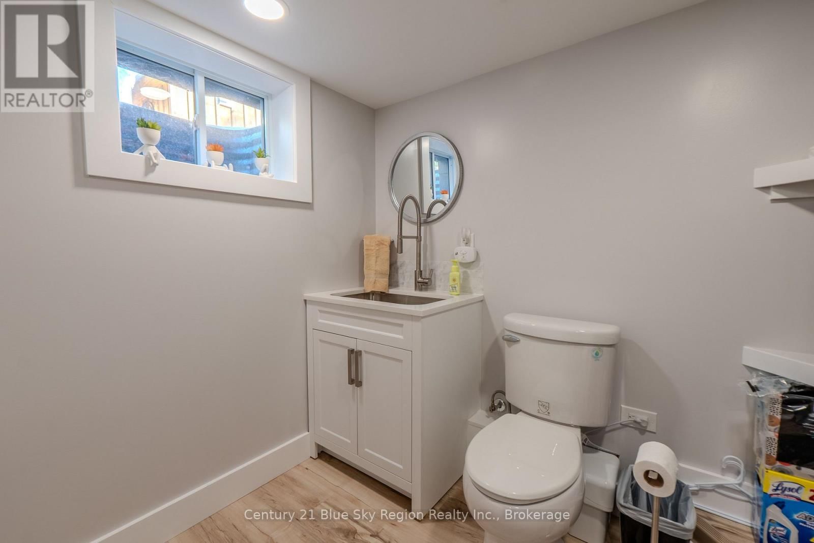 12 CHERRY LANE Image 42