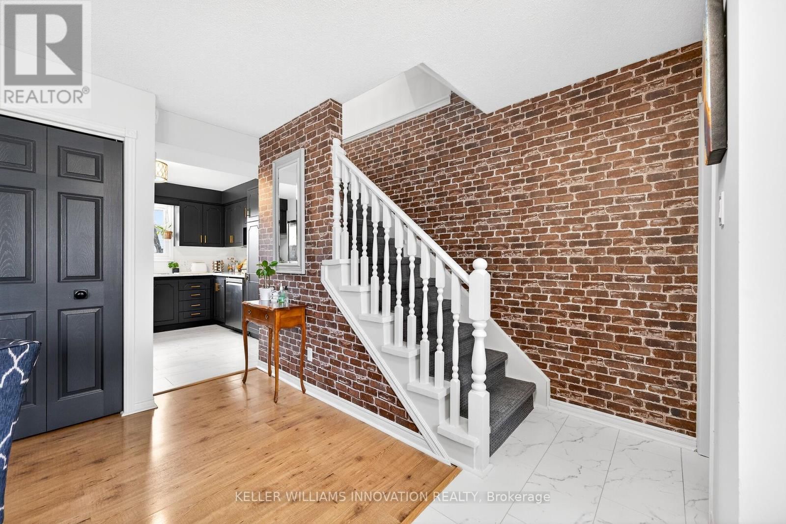 19 GRAND AVENUE Image 19