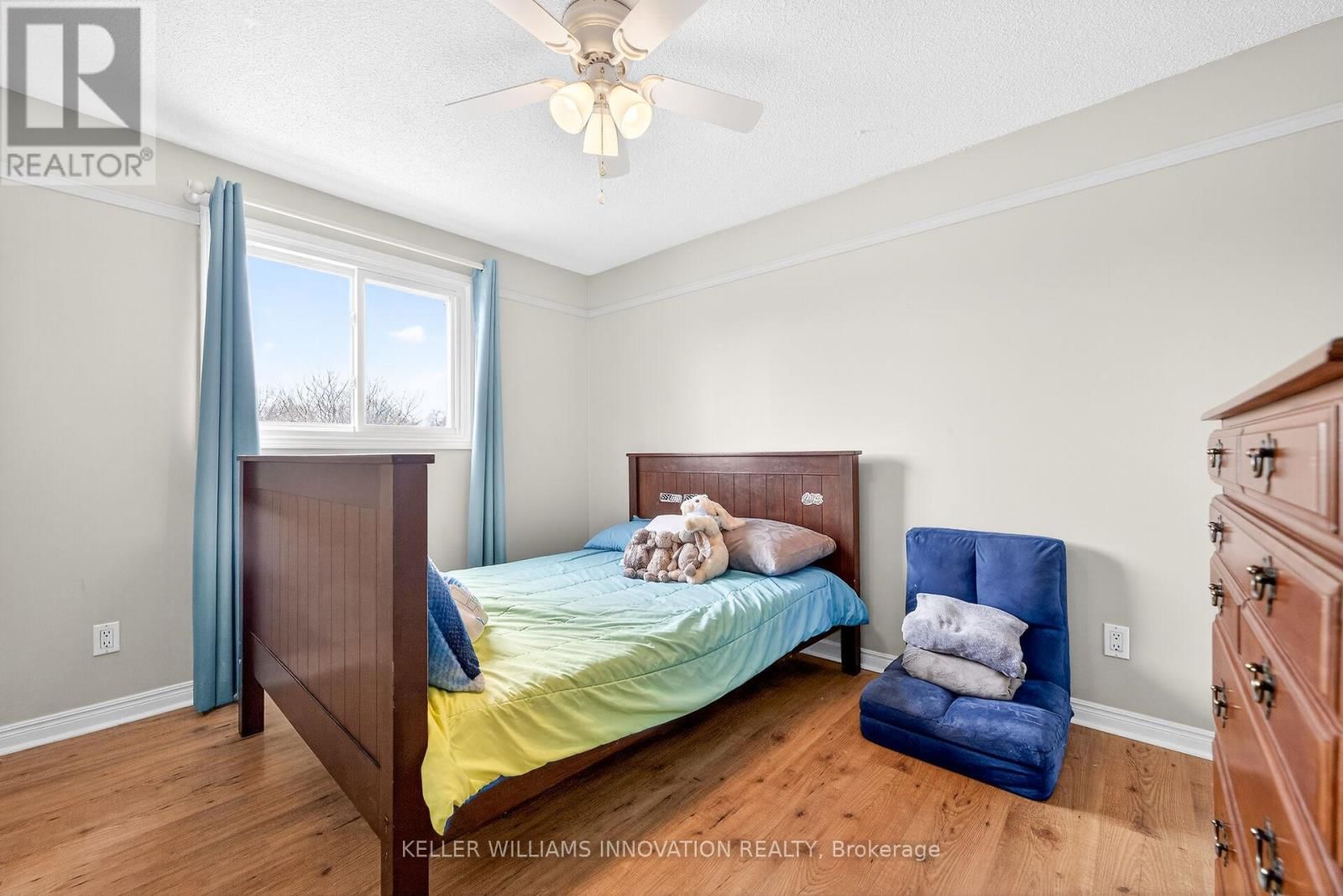 19 GRAND AVENUE Image 26