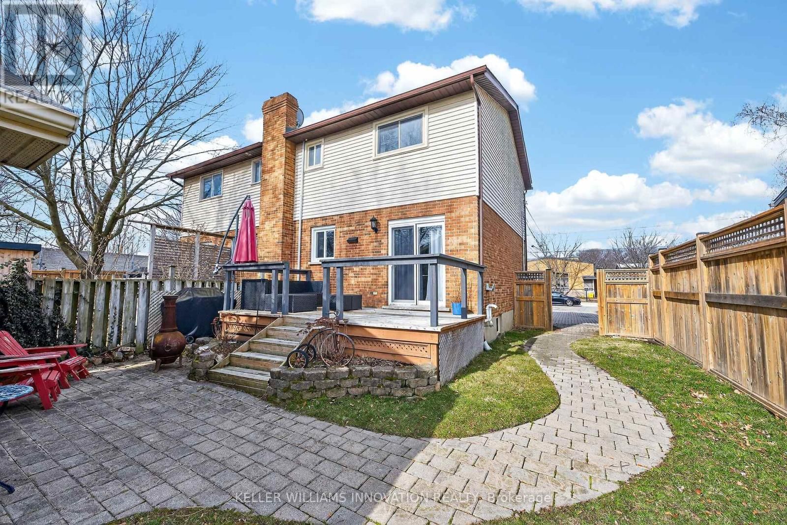 19 GRAND AVENUE Image 49