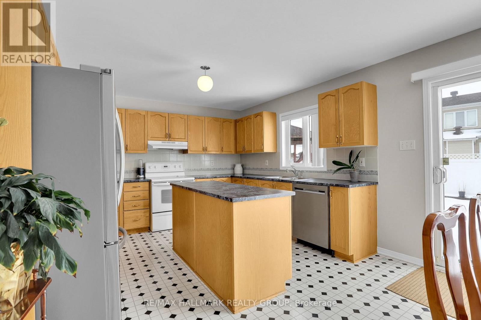 634 AQUAVIEW DRIVE Image 11