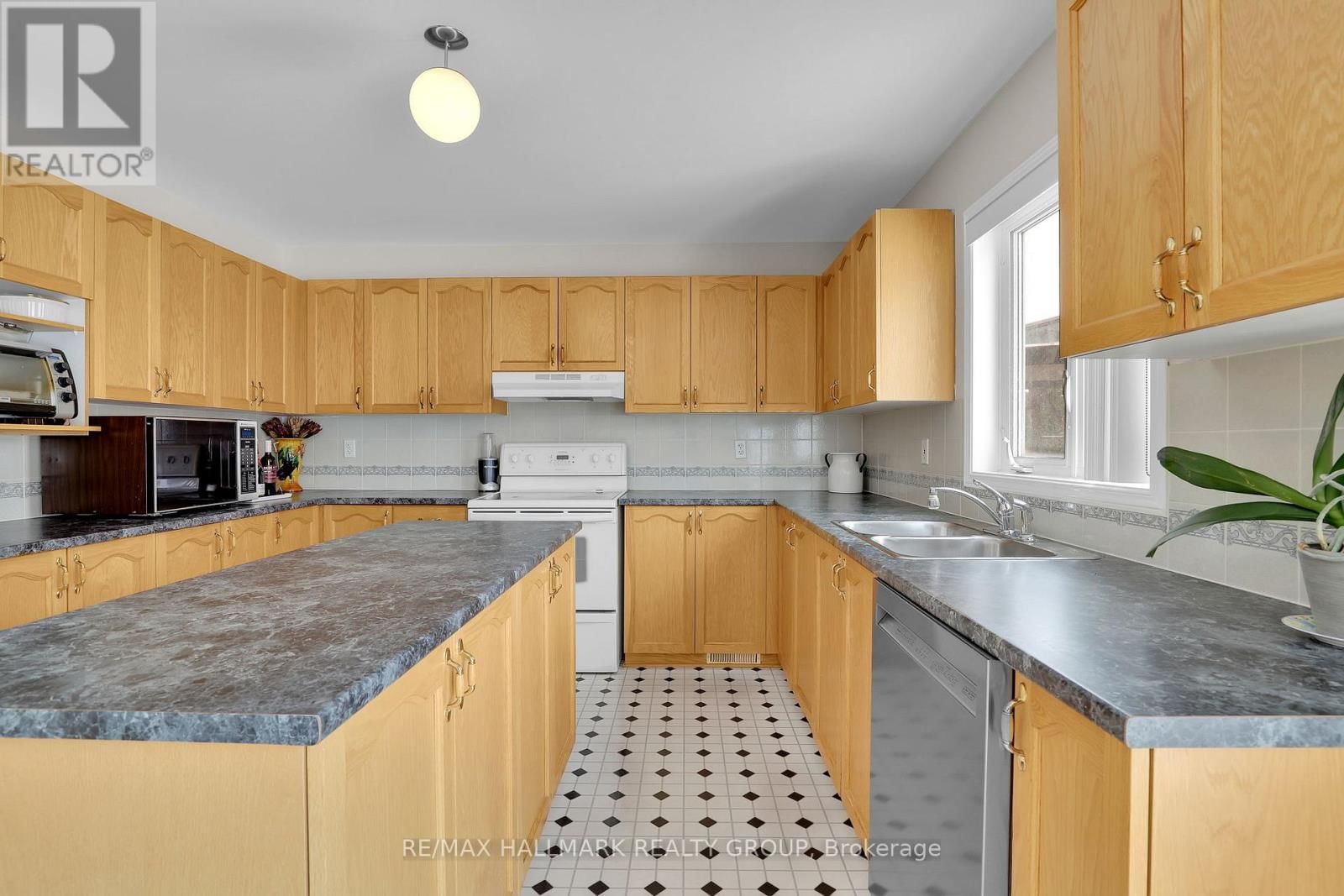 634 AQUAVIEW DRIVE Image 14