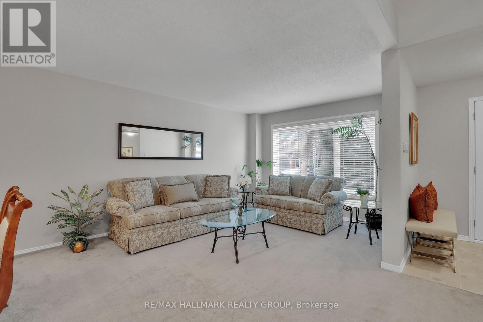 634 AQUAVIEW DRIVE Image 4