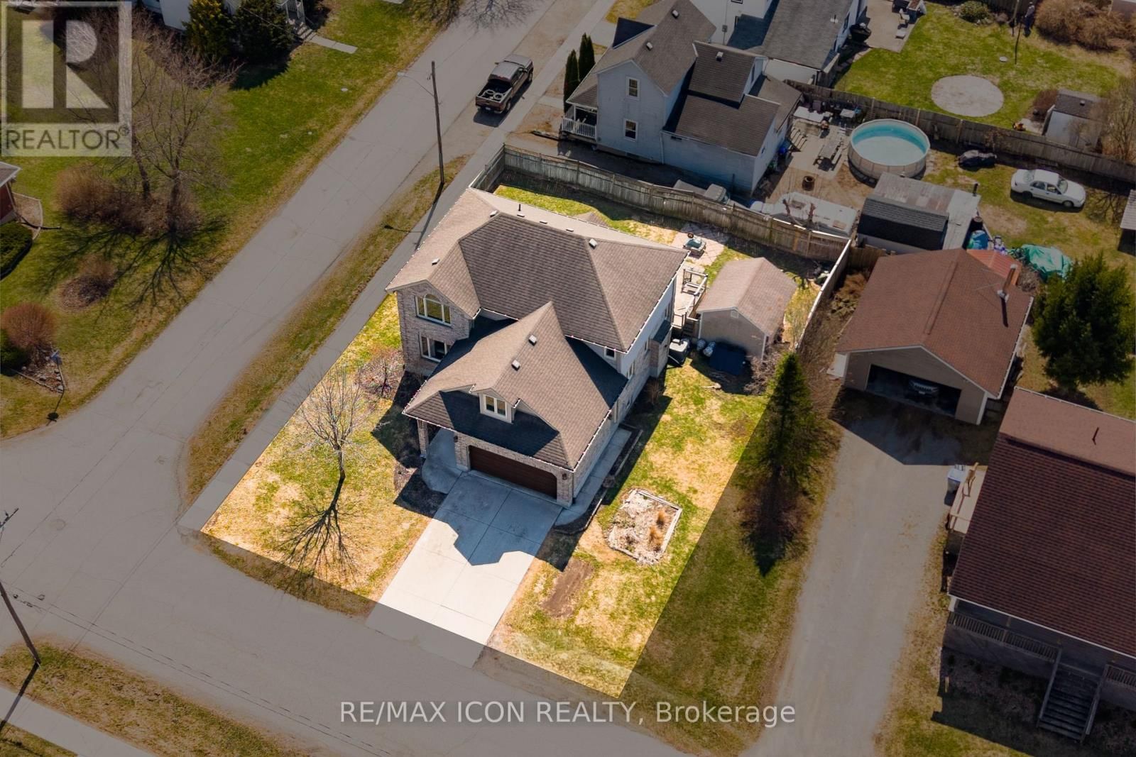 227 WILLIAM STREET EAST Image 2