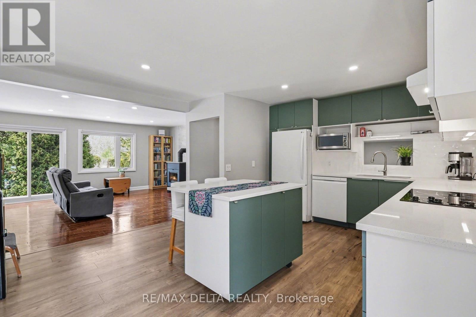 3395 MARCIL ROAD Image 13