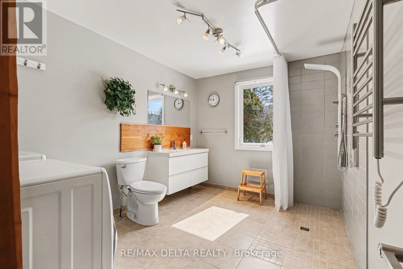 3395 MARCIL ROAD Image 18