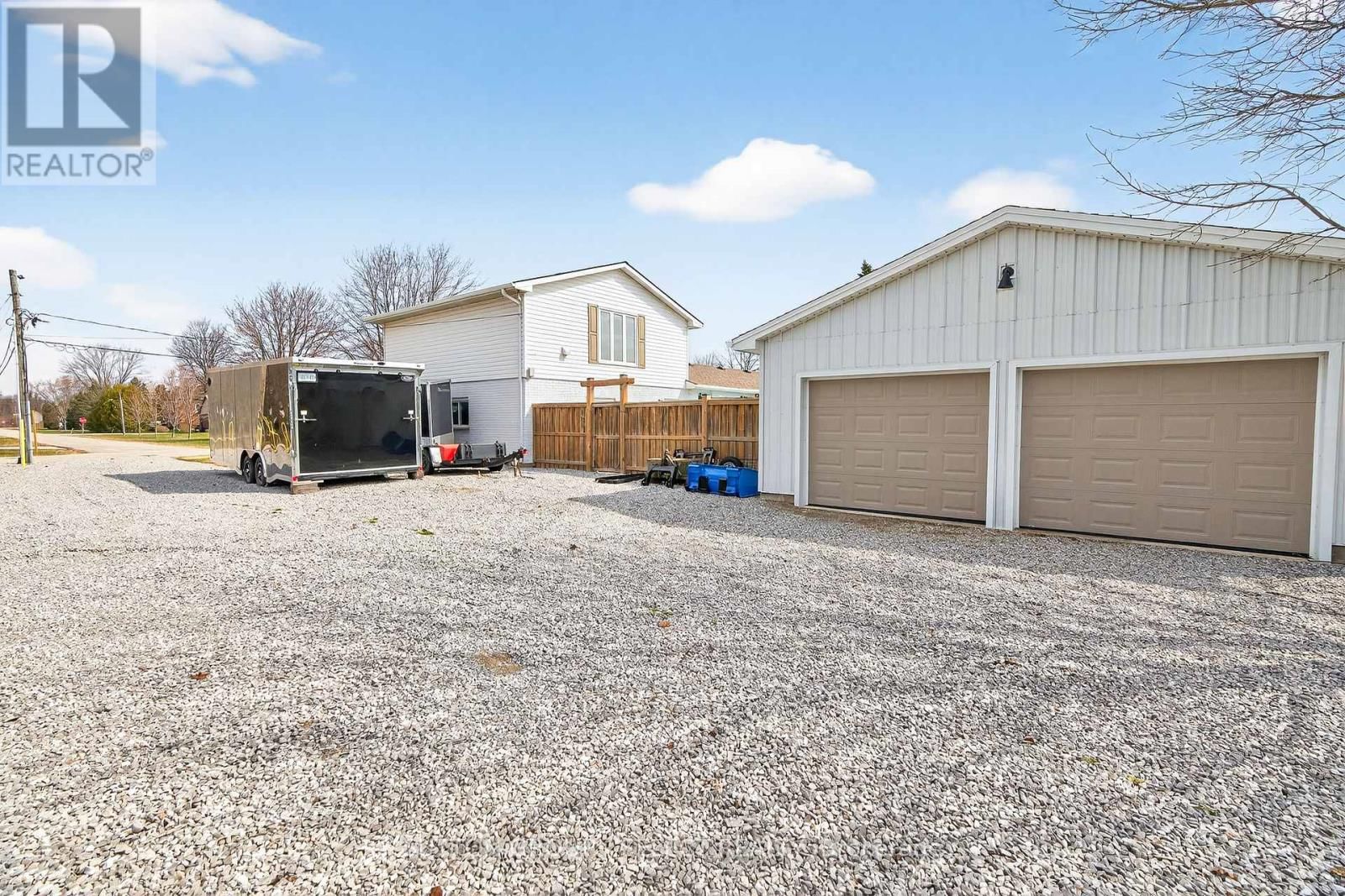 51169 CLINTON STREET Image 42