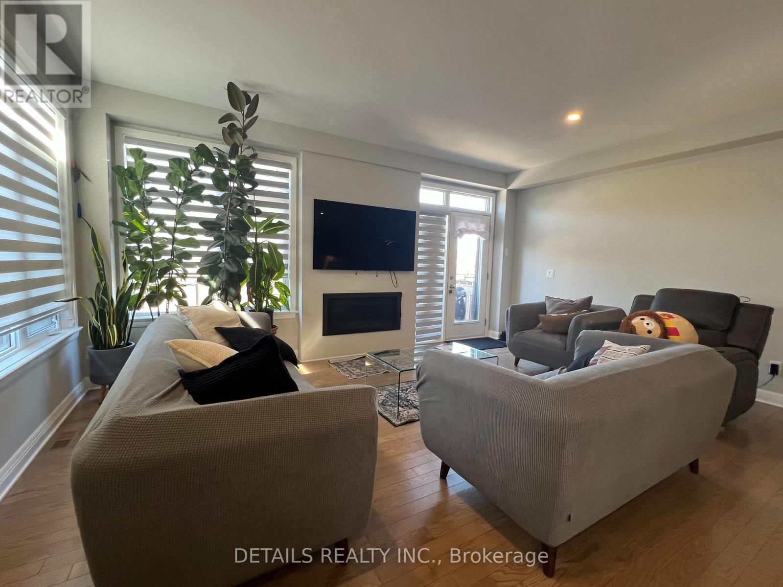 303 WIGWAS STREET Image 20