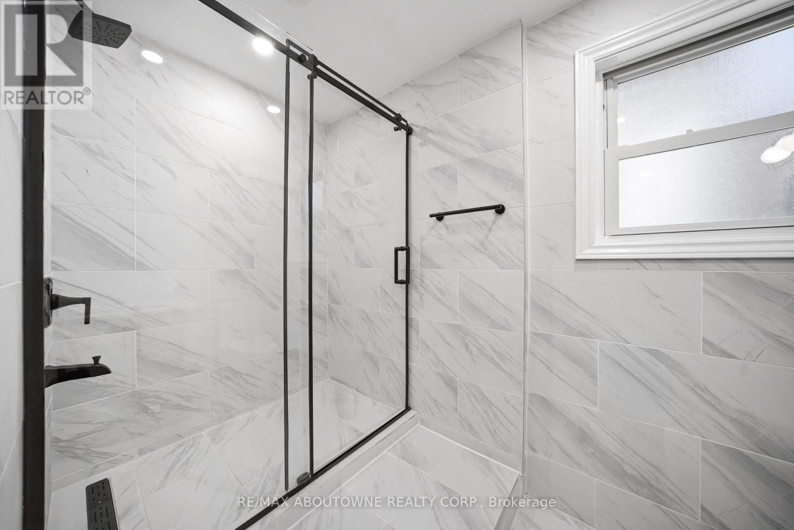 7238 PARKDALE STREET Image 17