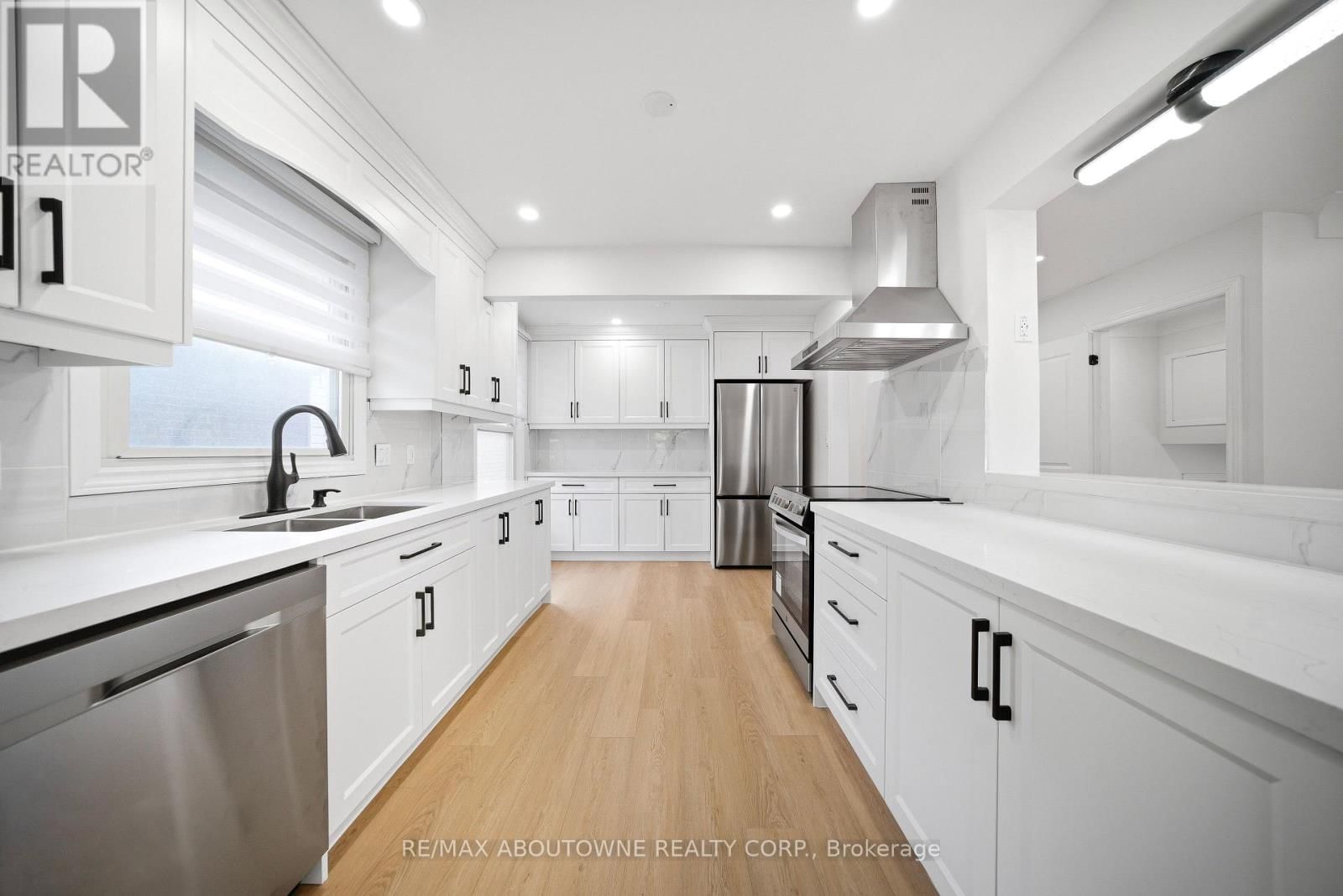 7238 PARKDALE STREET Image 6