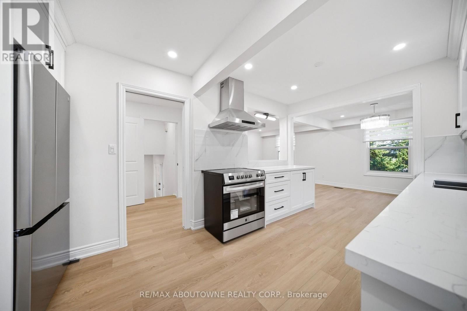 7238 PARKDALE STREET Image 7