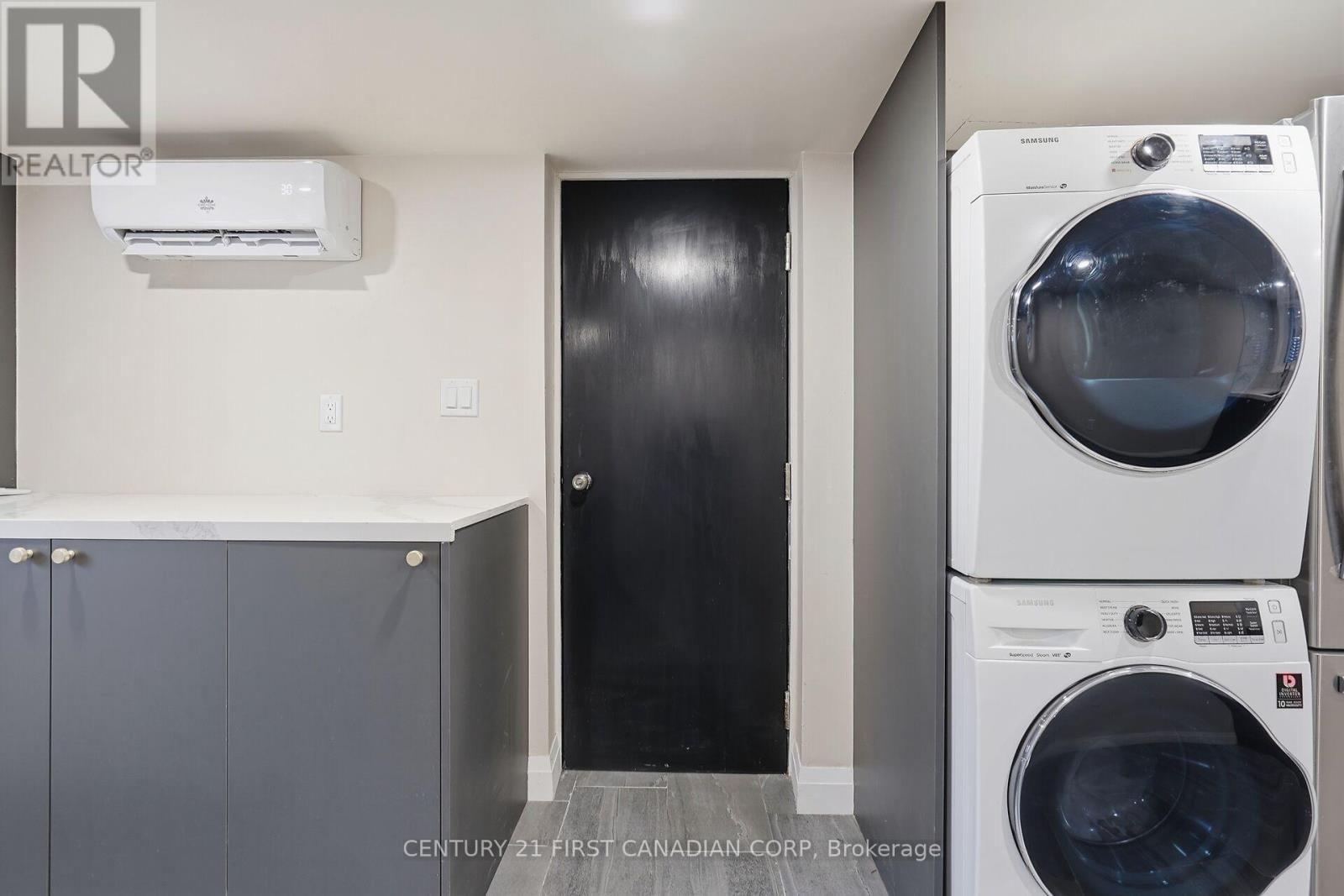 767 QUEBEC STREET Image 18