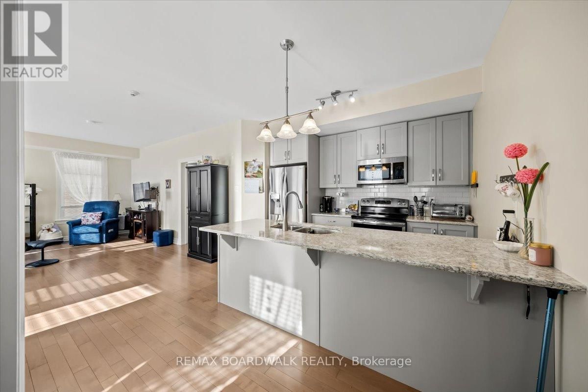 B102 - 210 JANKA PRIVATE Image 8