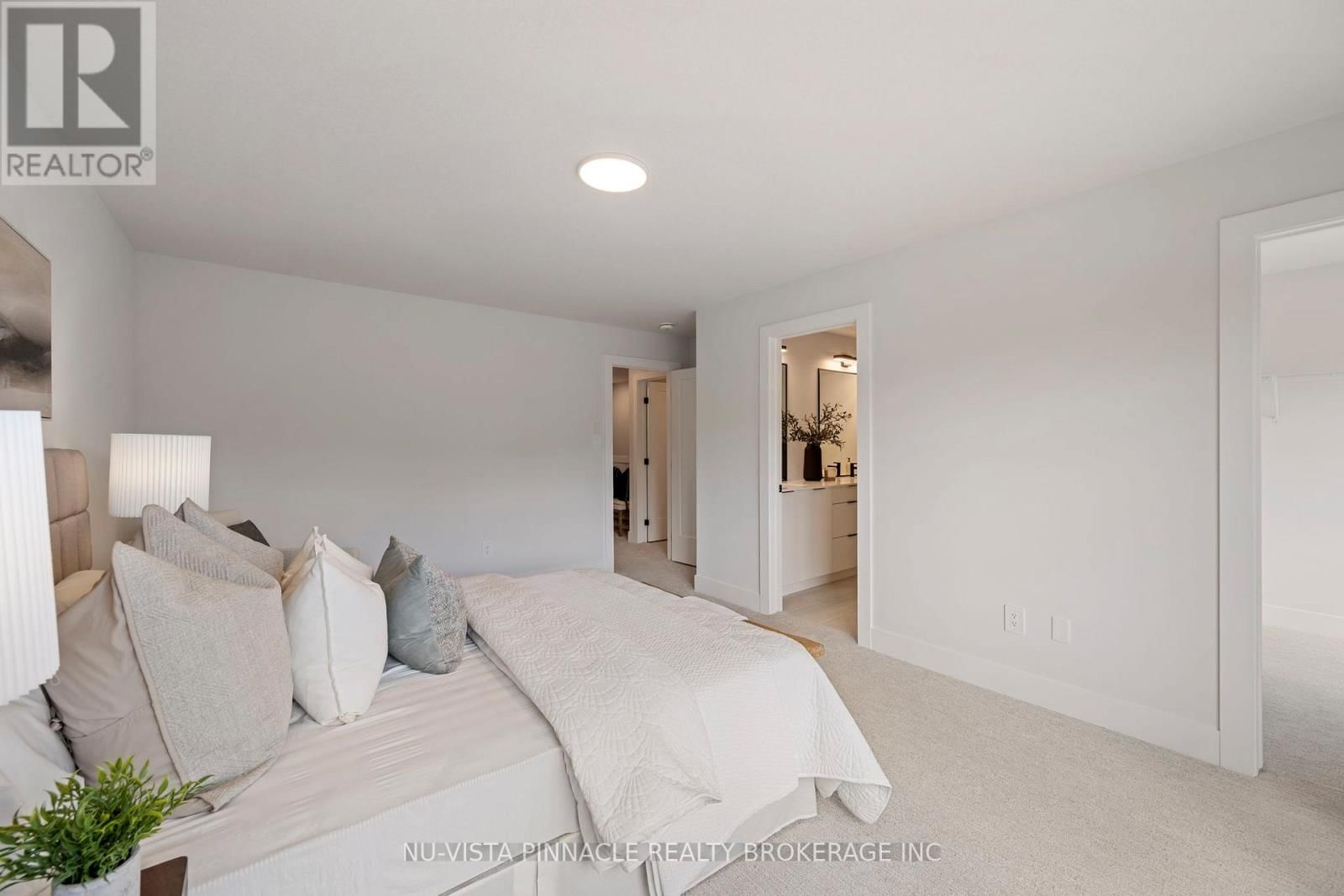 20 - 1175 RIVERBEND ROAD Image 25