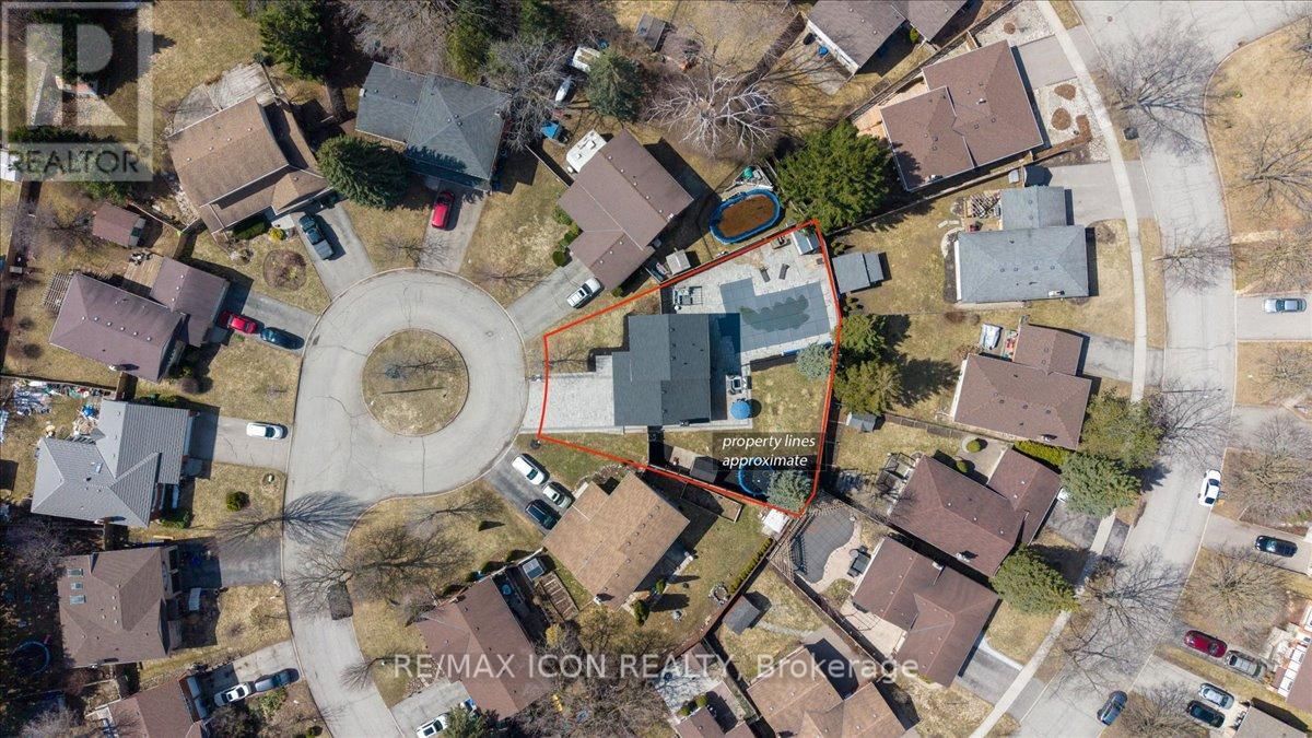 112 WHITE OAK PLACE Image 44