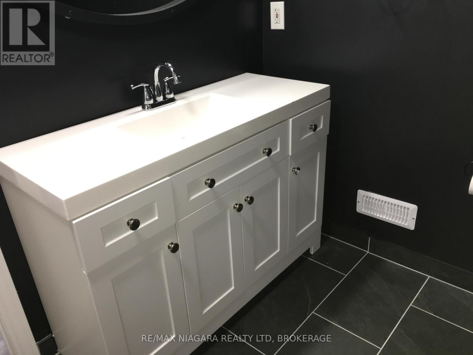 7701 CORTINA CRESCENT Image 40