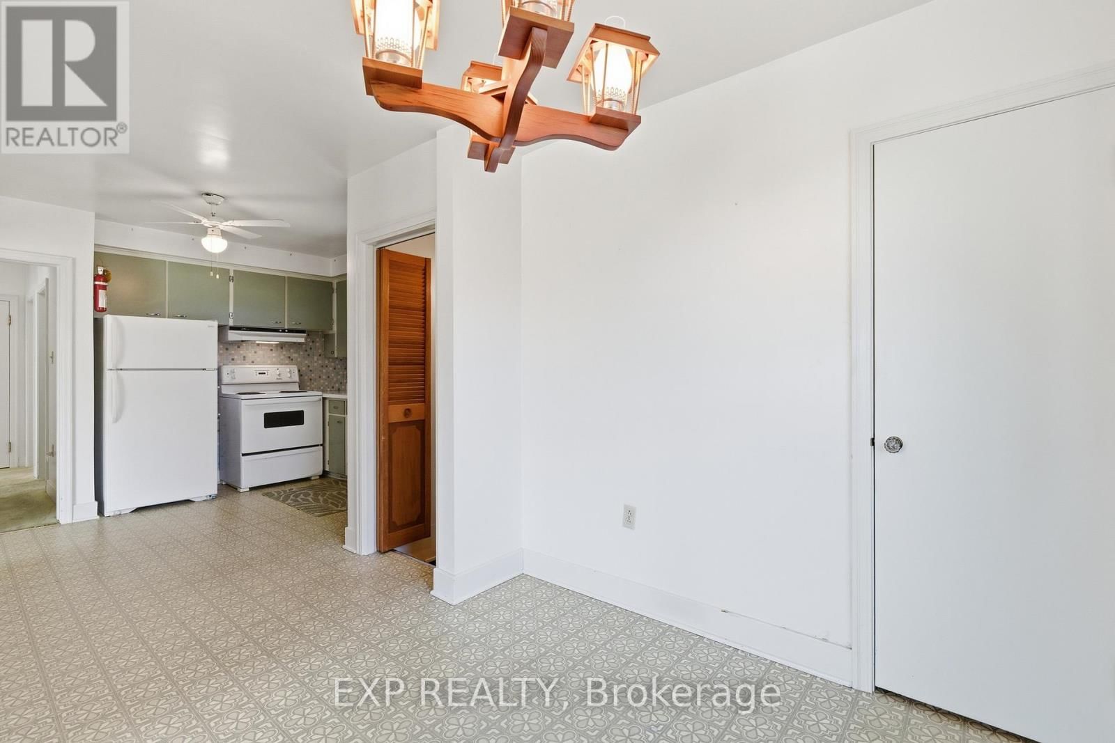 5893 CARMAN STREET Image 13