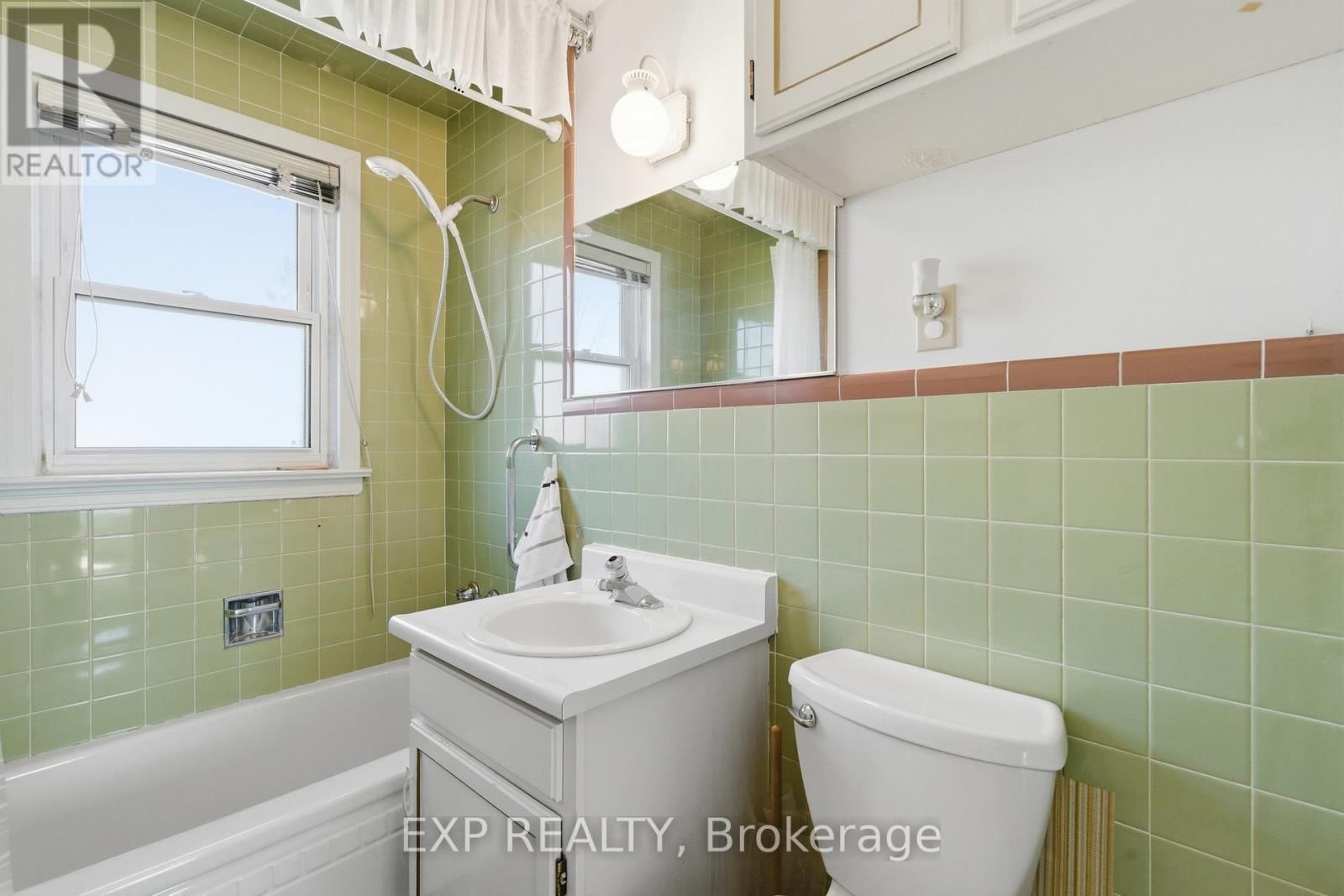 5893 CARMAN STREET Image 24