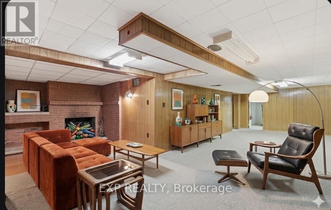 5893 CARMAN STREET Image 32