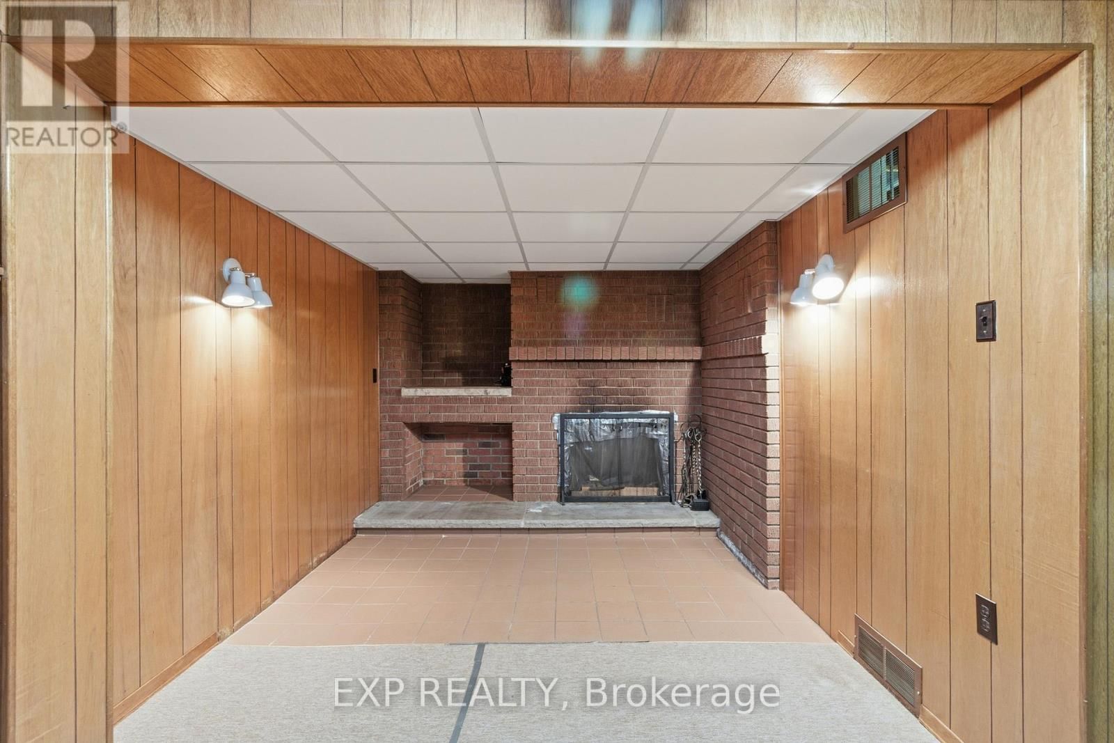 5893 CARMAN STREET Image 33