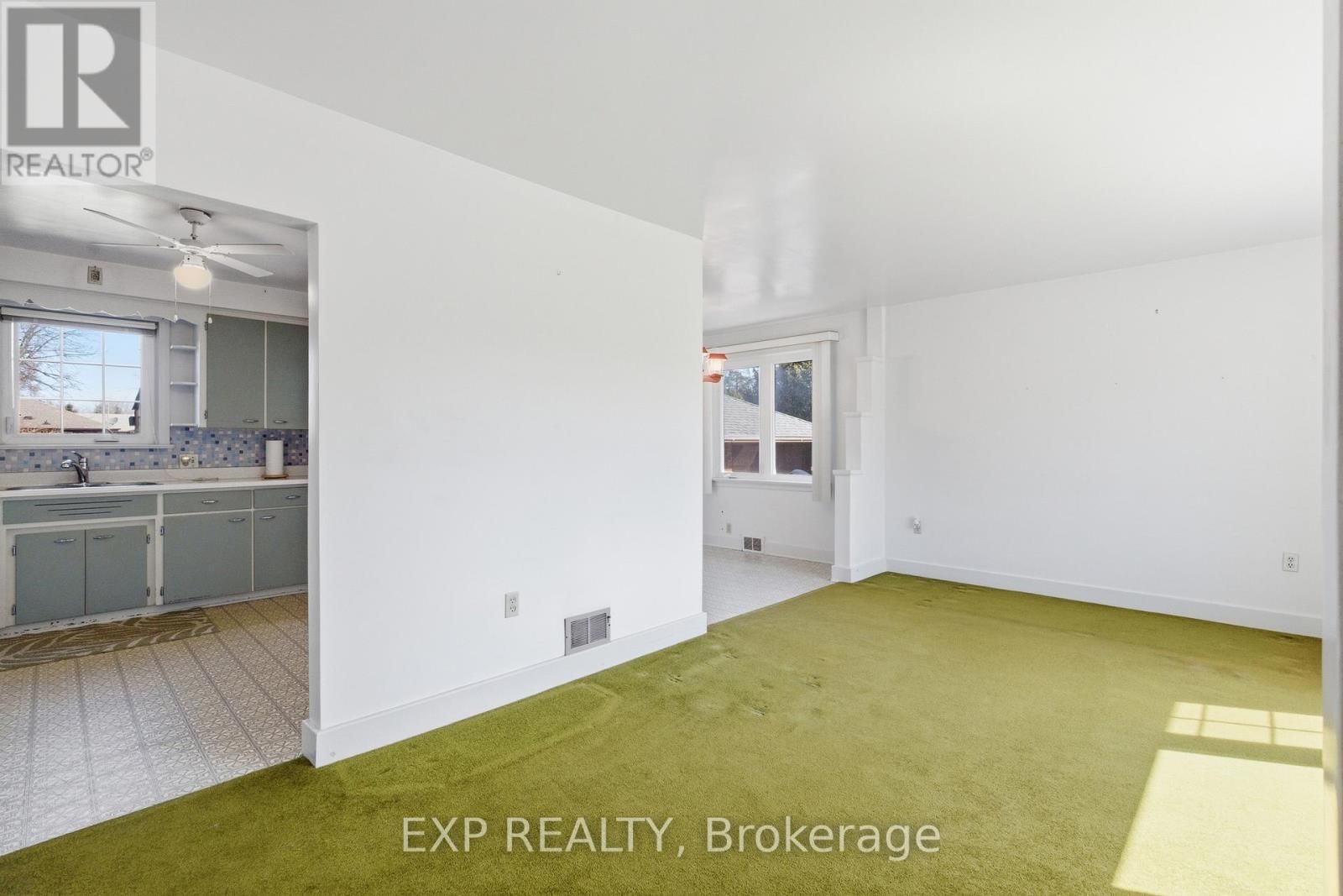 5893 CARMAN STREET Image 9