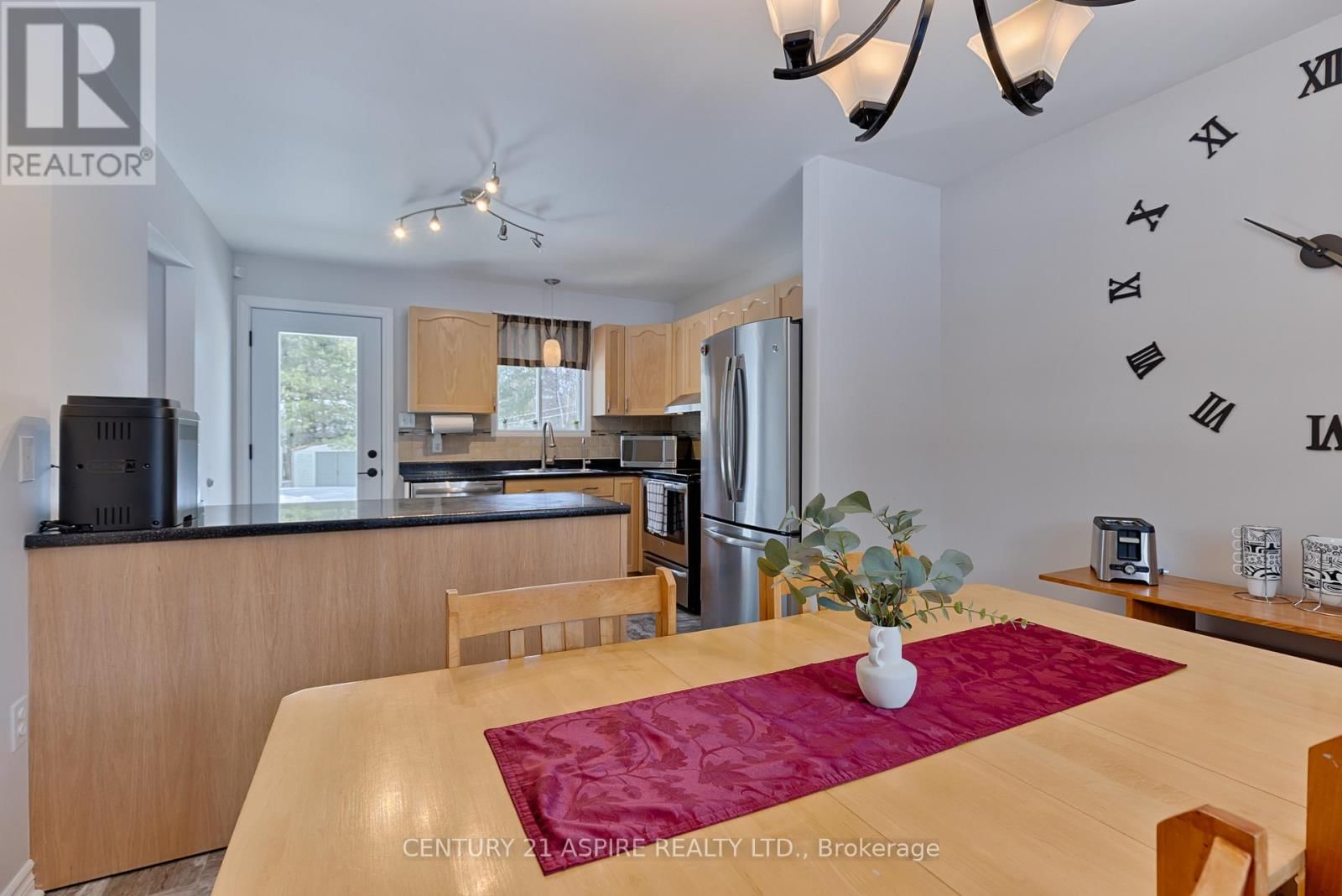 13 RUNGE DRIVE Image 22