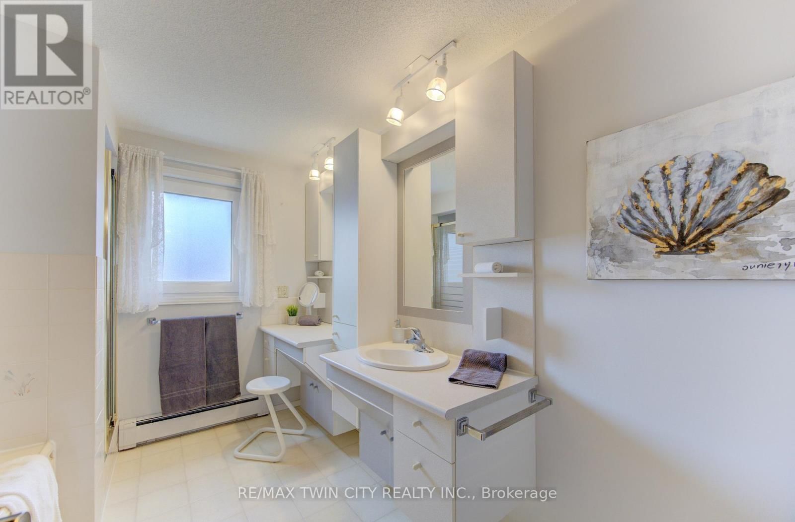 55 COACH HILL DRIVE Image 21