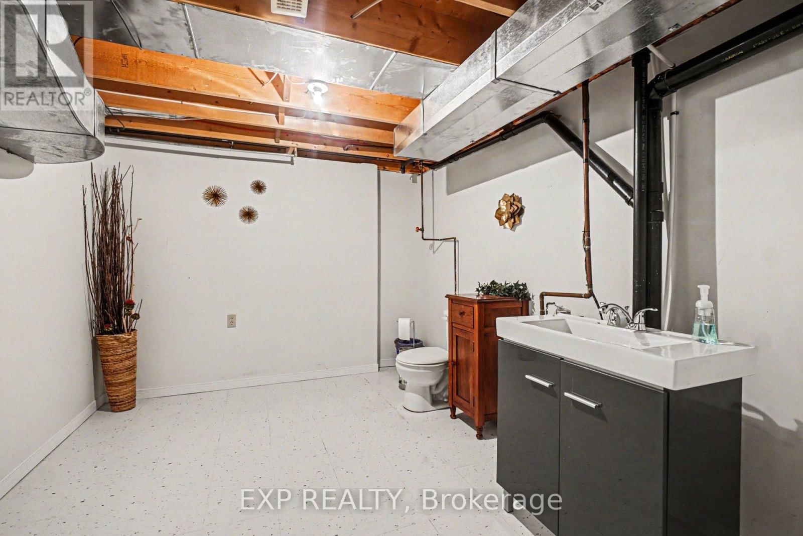 19 JESSIE DRIVE Image 30