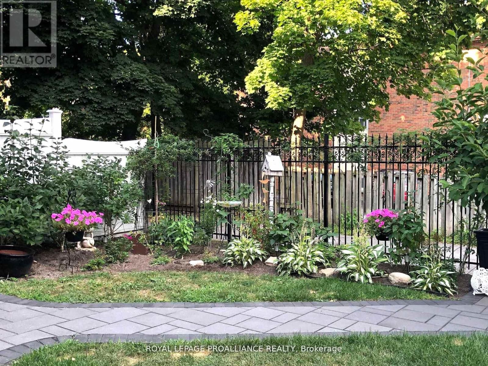 219 CHARLES STREET Image 4