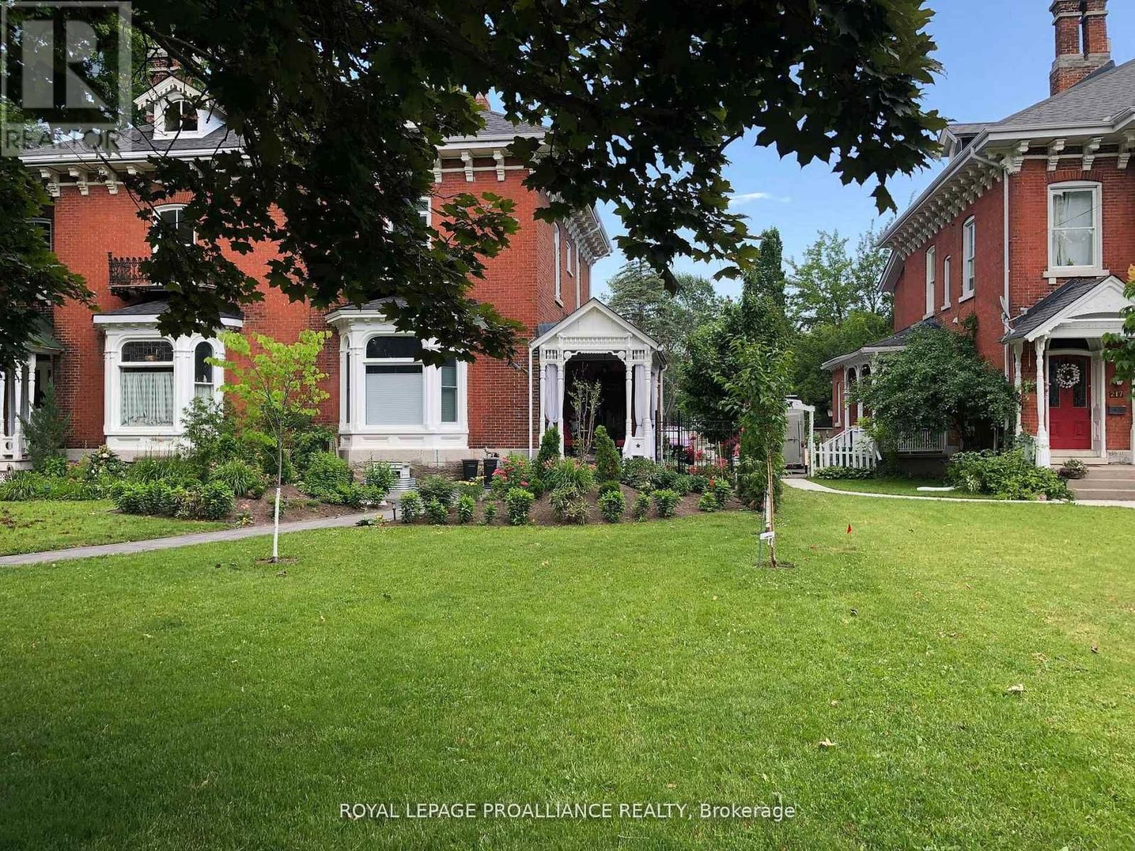 219 CHARLES STREET Image 7