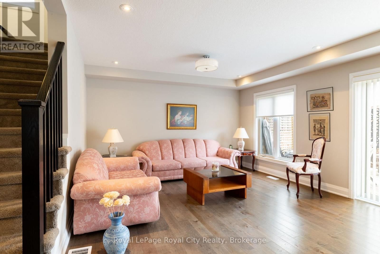 65 ABERDEEN STREET Image 13