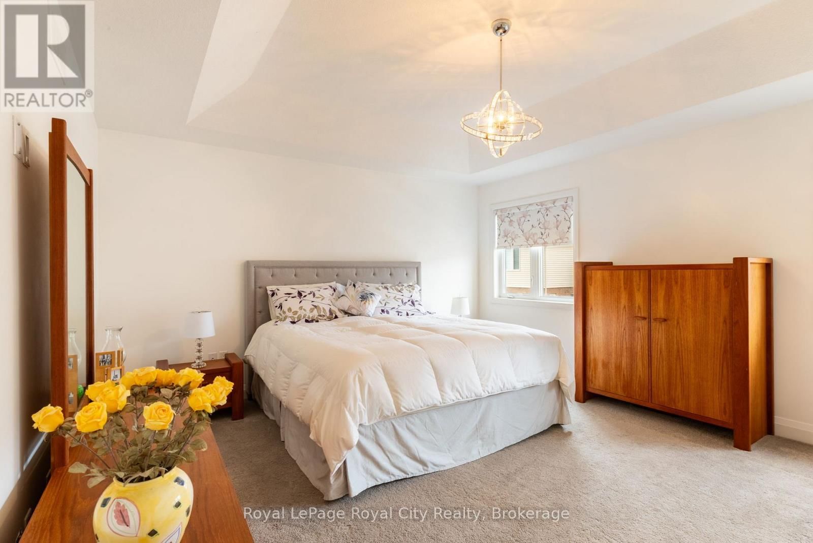 65 ABERDEEN STREET Image 21