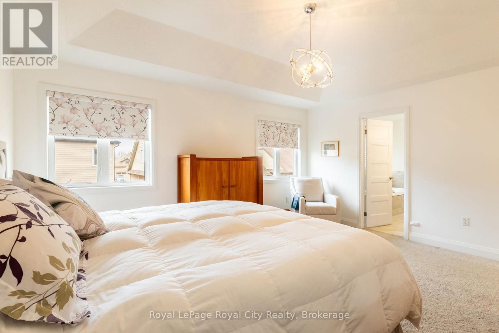 65 ABERDEEN STREET Image 24