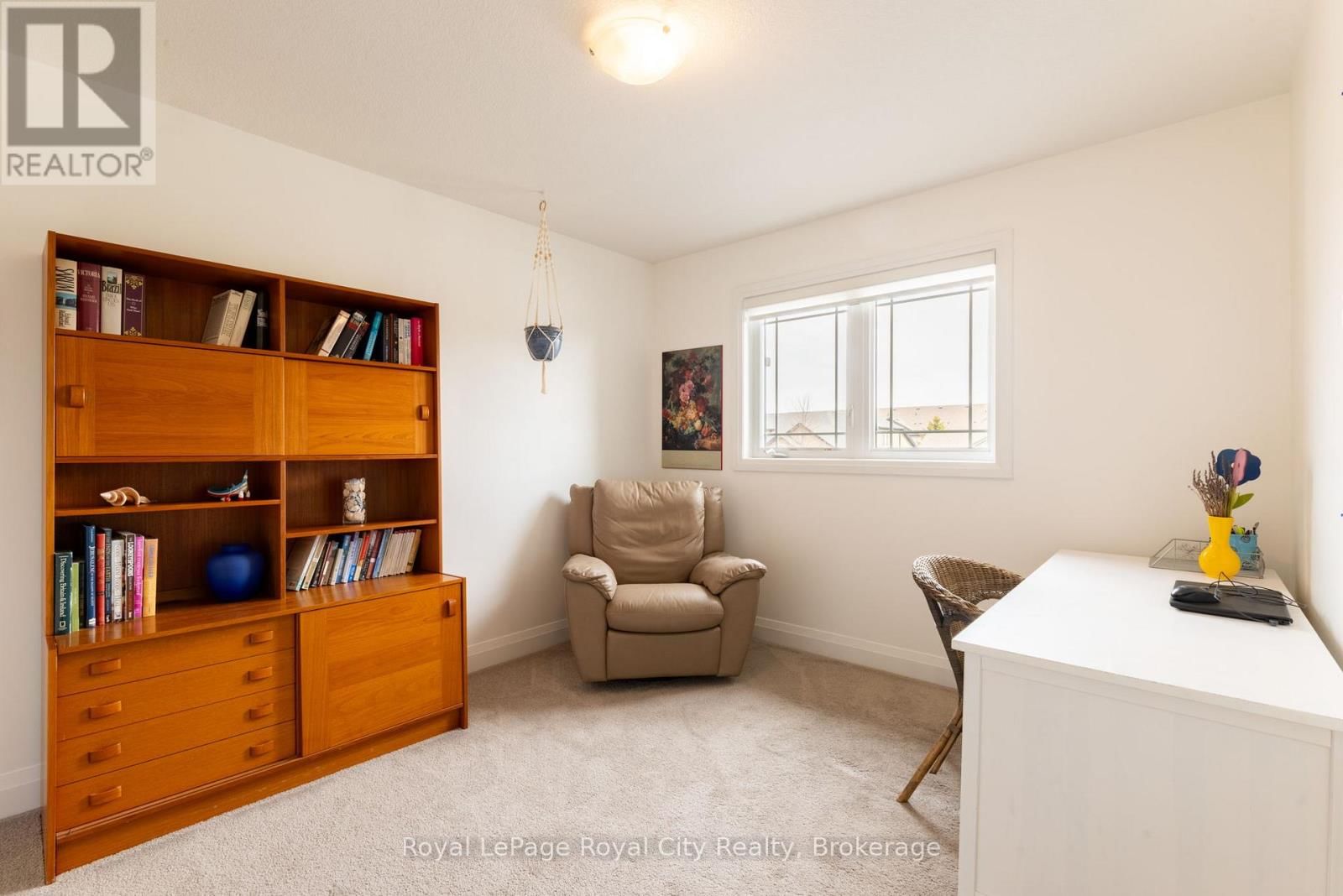 65 ABERDEEN STREET Image 35