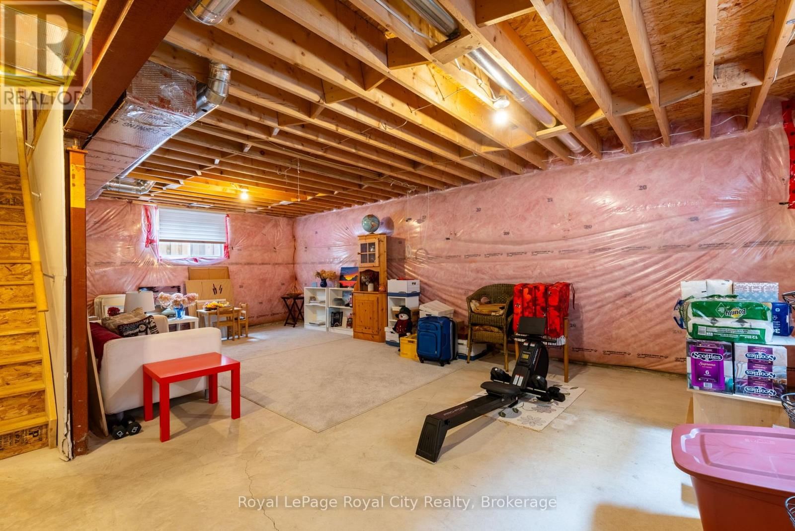 65 ABERDEEN STREET Image 39