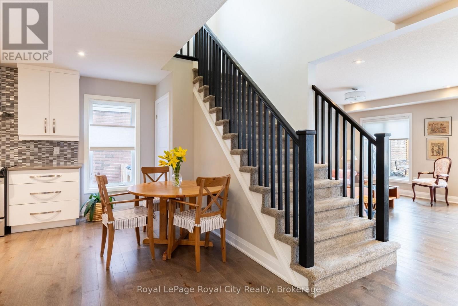 65 ABERDEEN STREET Image 9