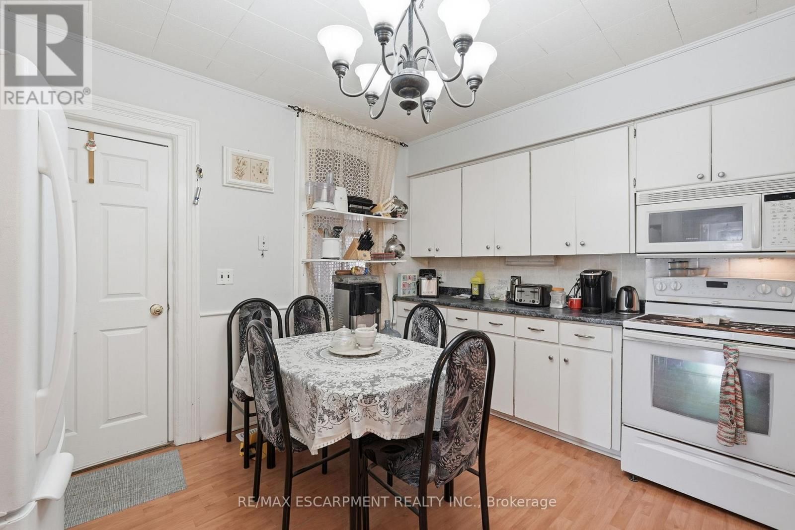 56 VICTORIA STREET Image 11