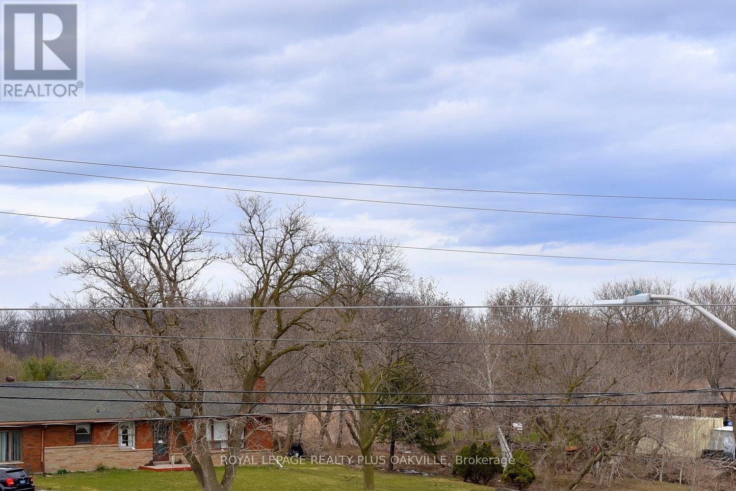 211 - 1936 RYMAL ROAD Image 37