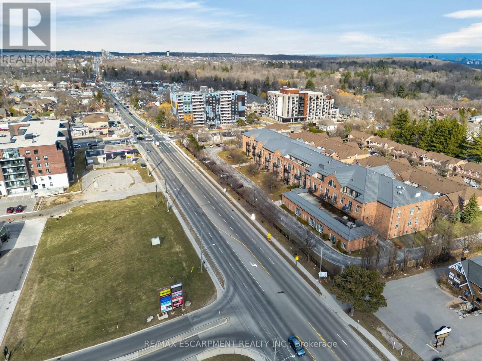 320 - 262 DUNDAS STREET EAST Image 44