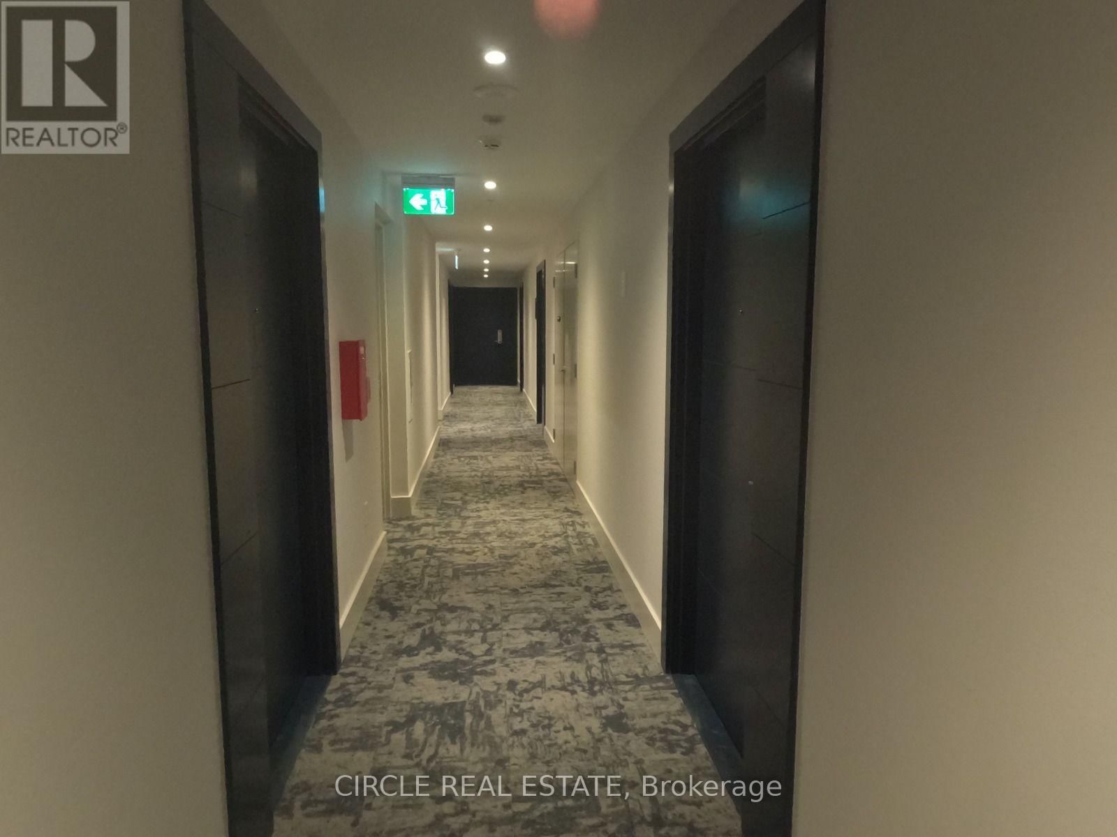 2414 - 75 JAMES STREET SOUTH Image 13