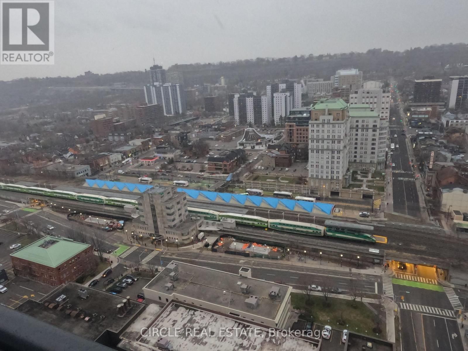 2414 - 75 JAMES STREET SOUTH Image 15